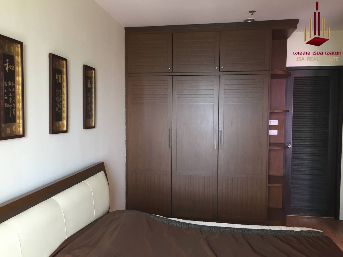 For SaleCondoLadprao, Central Ladprao : ✨ For Sale: The Light Ladprao Condo ✨ 💰 Only 3,700,000 THB