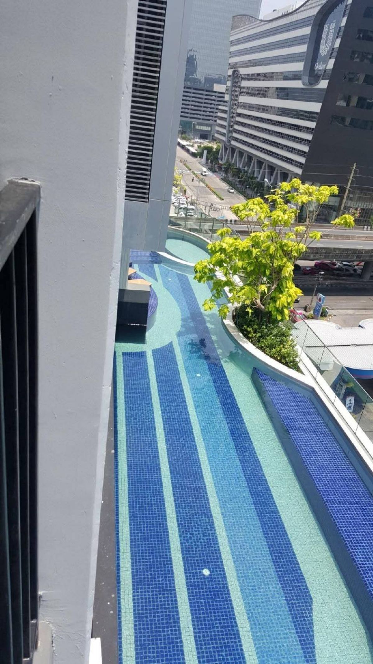 ให้เช่าคอนโดพระราม 9 เพชรบุรีตัดใหม่ RCA : ให้เช่า 📍 Condolette Midst Rama 9 📍 เฟอร์นิเจอร์ และ เครื่องใช้ไฟฟ้าครบ วิวสระว่ายน้ำ