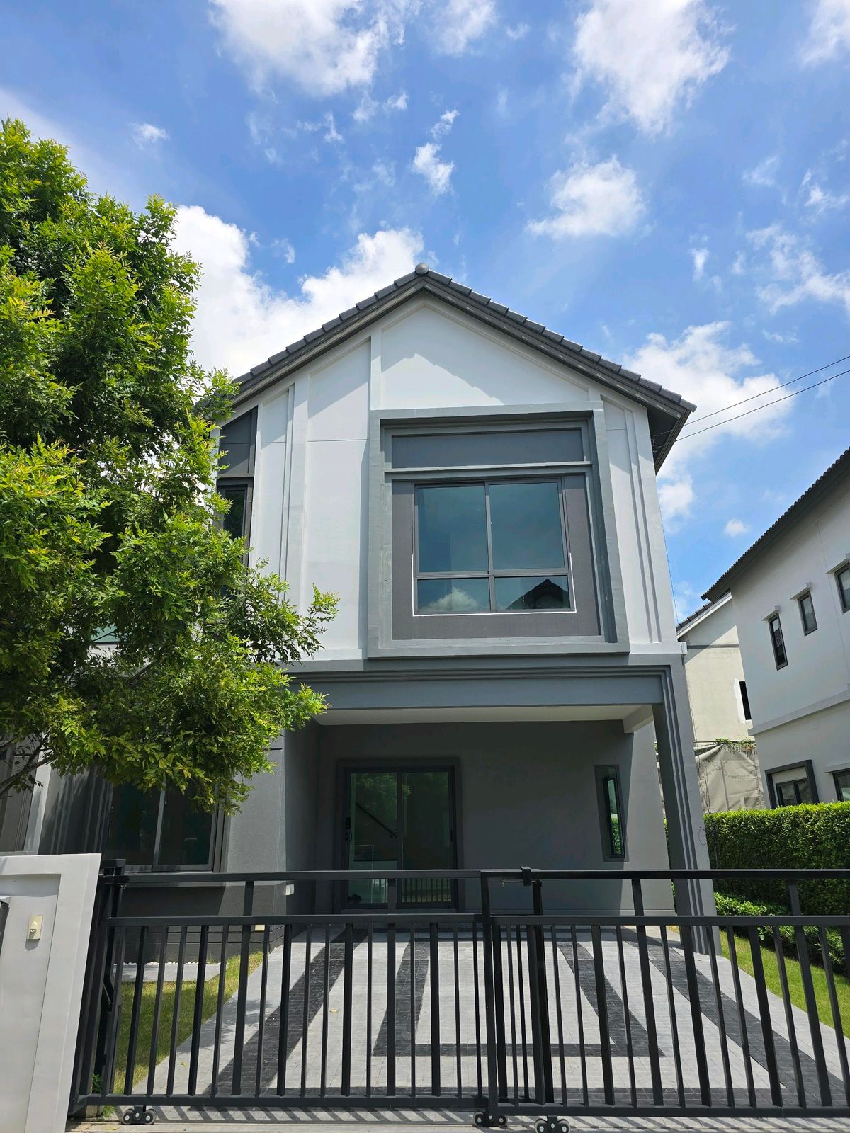 ขายบ้านสมุทรปราการ สำโรง : 📌ปักหมุดพิกัดบ้านใกล้สนามบินสุวรรณภูมิเพียง 10 นาที 🔥🔥🔥