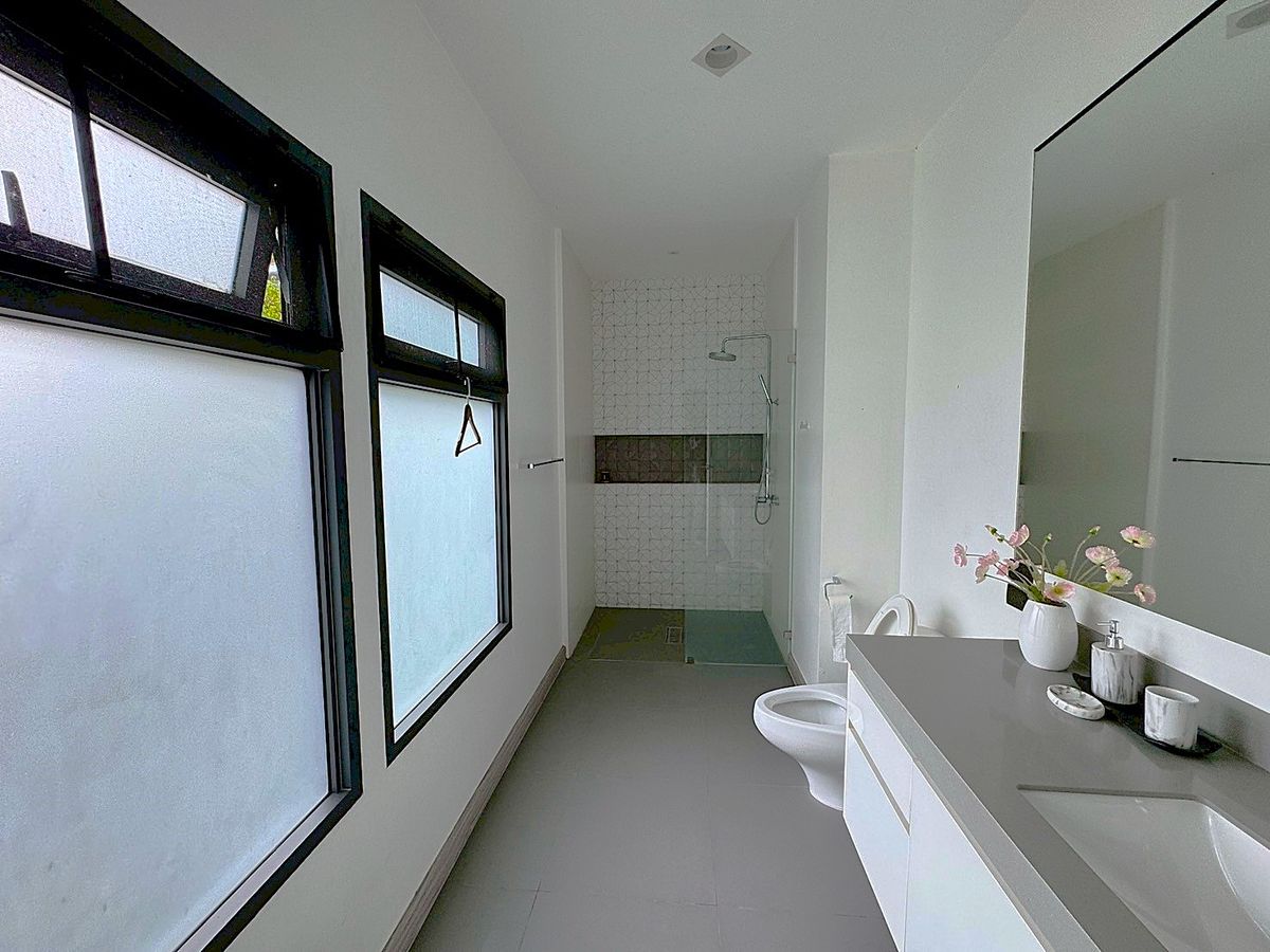 For RentHouseSukhumvit, Asoke, Thonglor : Luxury house with private swimming pool in the heart of Thonglor ** NO CO-AGENT ** 