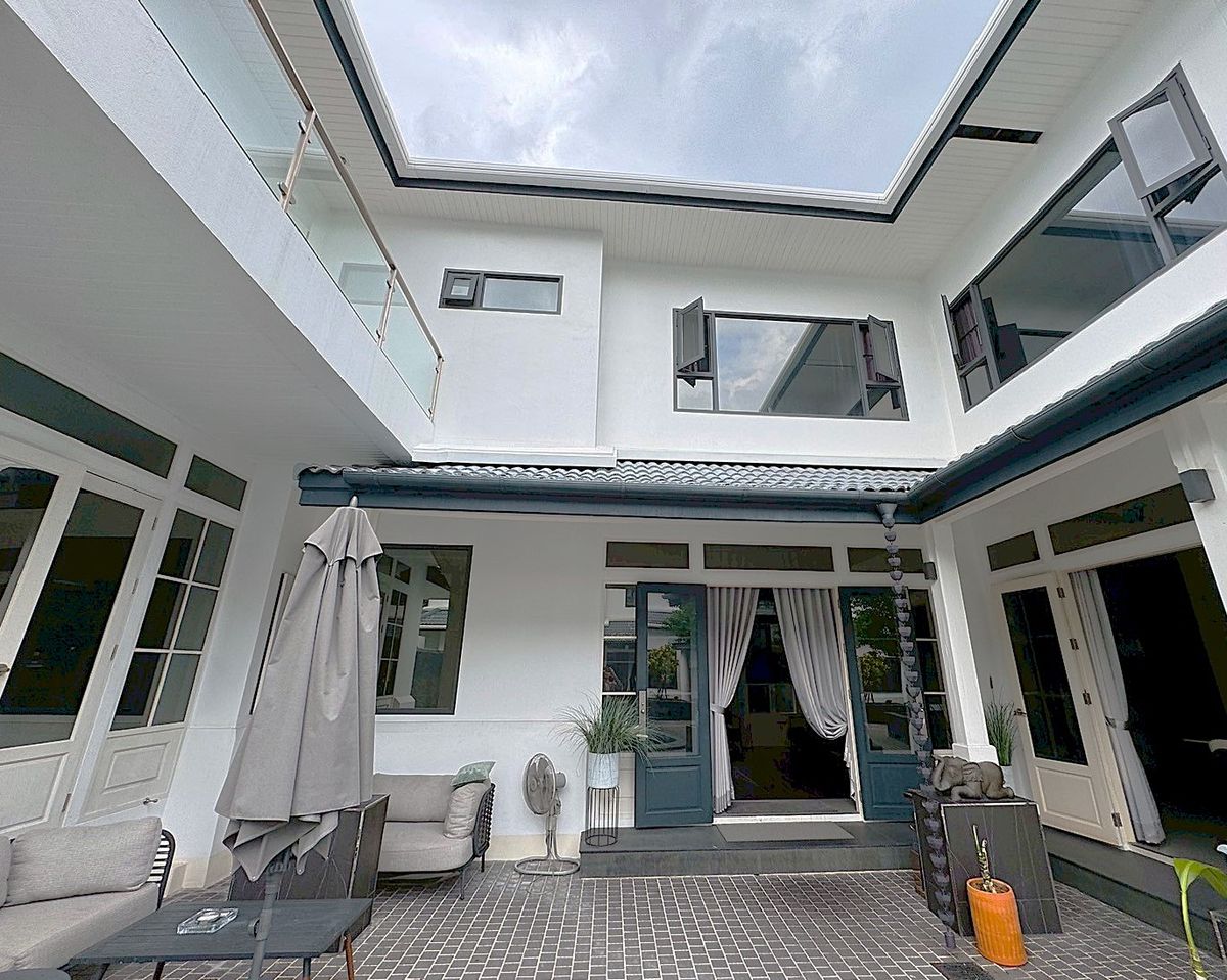 For RentHouseSukhumvit, Asoke, Thonglor : Luxury house with private swimming pool in the heart of Thonglor ** NO CO-AGENT ** 