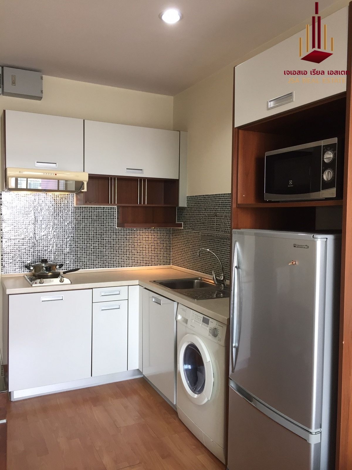 For SaleCondoLadprao, Central Ladprao : ✨ For Sale: The Light Ladprao Condo ✨ 💰 Only 3,700,000 THB