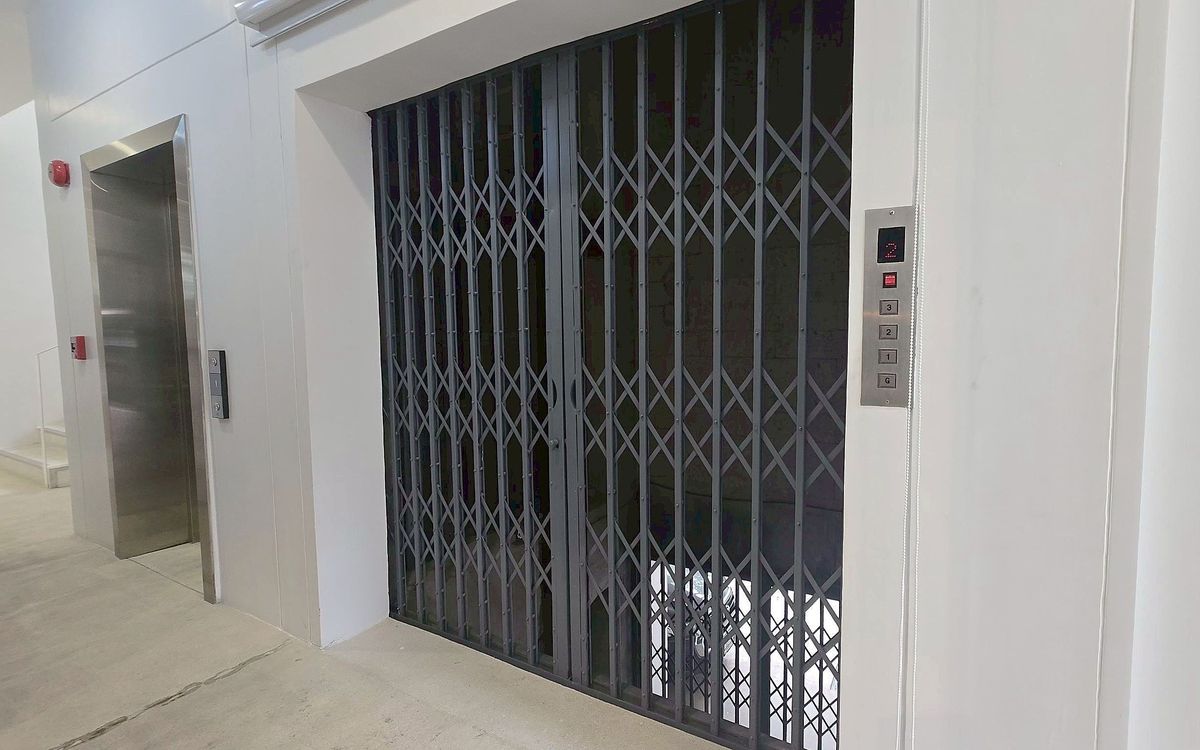 ให้เช่าร้านค้า/ตลาดนัดสุขุมวิท อโศก ทองหล่อ : พื้นที่ให้เช่าขนาดใหญ่ ใจกลางทองหล่อ เหมาะทำคลินิค สปา โชว์รูมสินค้า ** NO CO-AGENT ** 