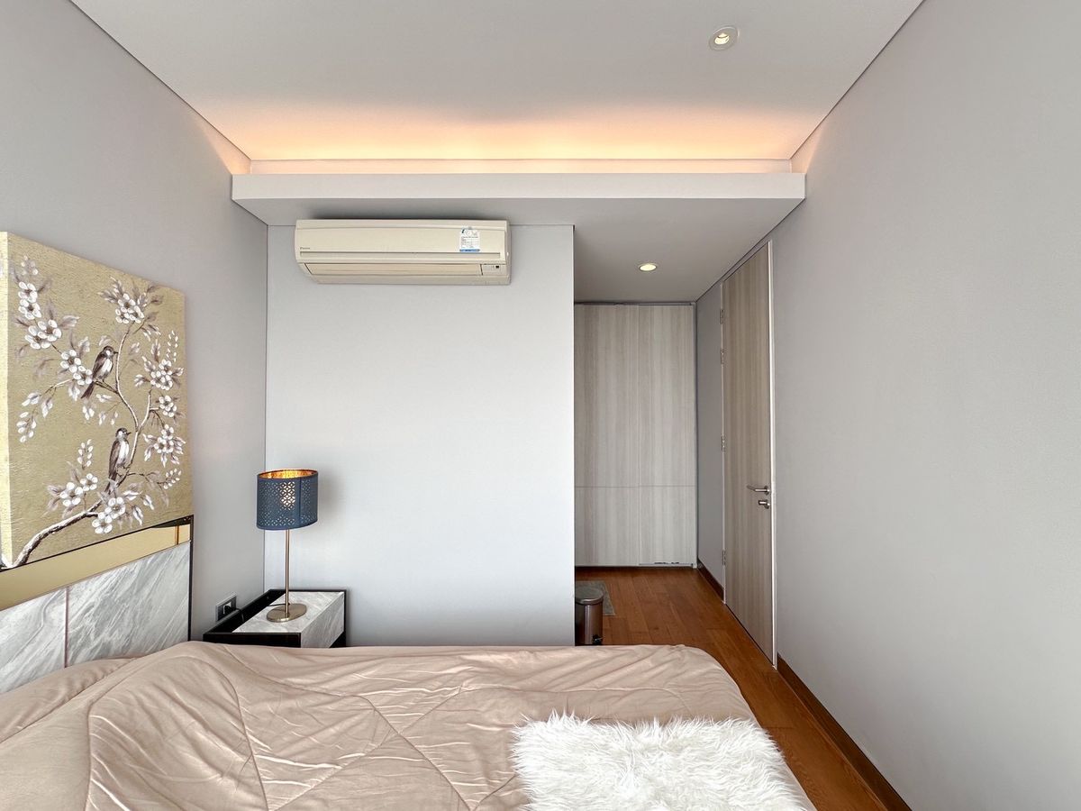 For RentCondoSukhumvit, Asoke, Thonglor : 🔥Urgent Rental🔥 The Lumpini 24, fully furnished and ready to move in, near BTS Phrom Phong.