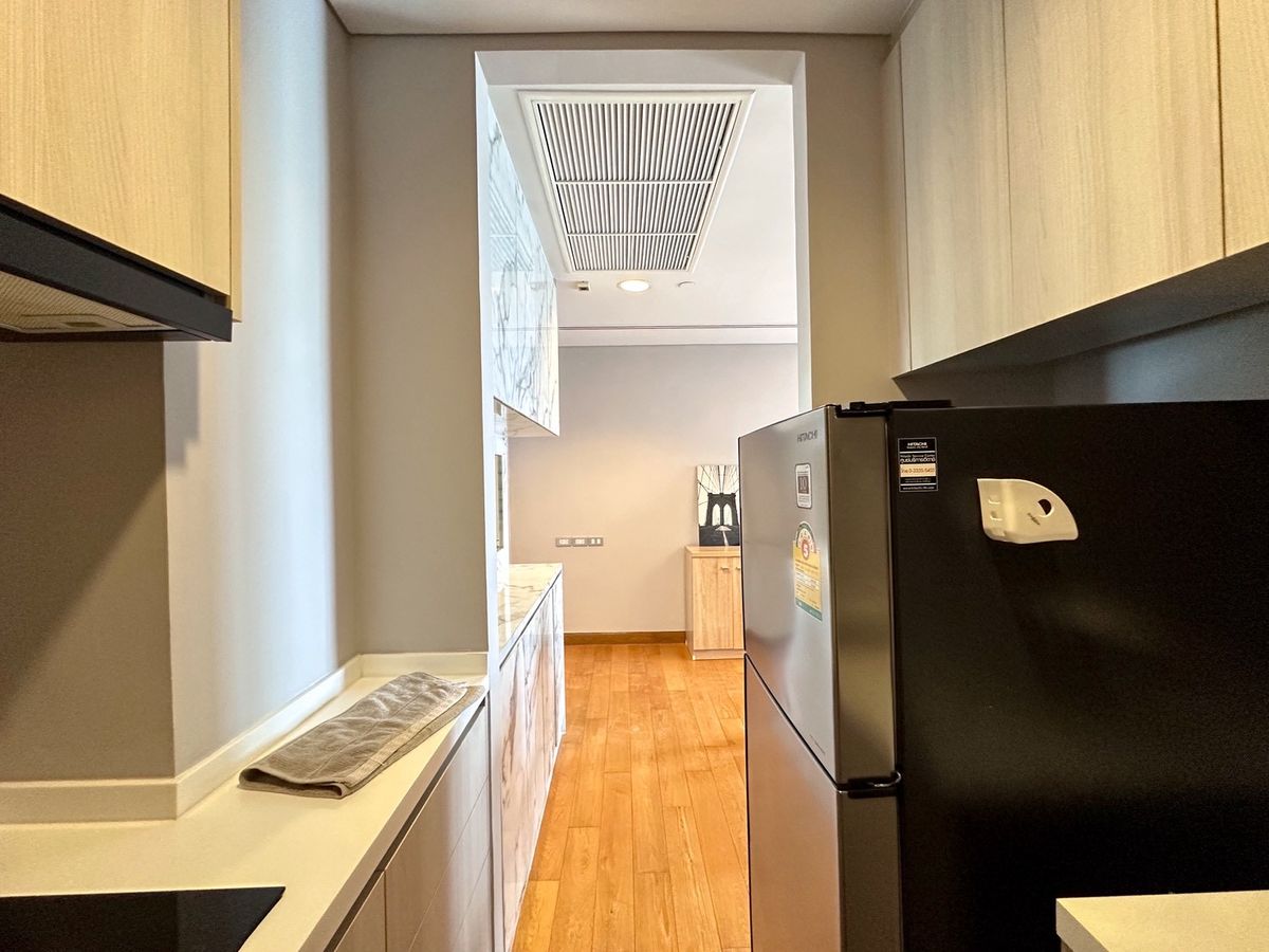 For RentCondoSukhumvit, Asoke, Thonglor : 🔥Urgent Rental🔥 The Lumpini 24, fully furnished and ready to move in, near BTS Phrom Phong.