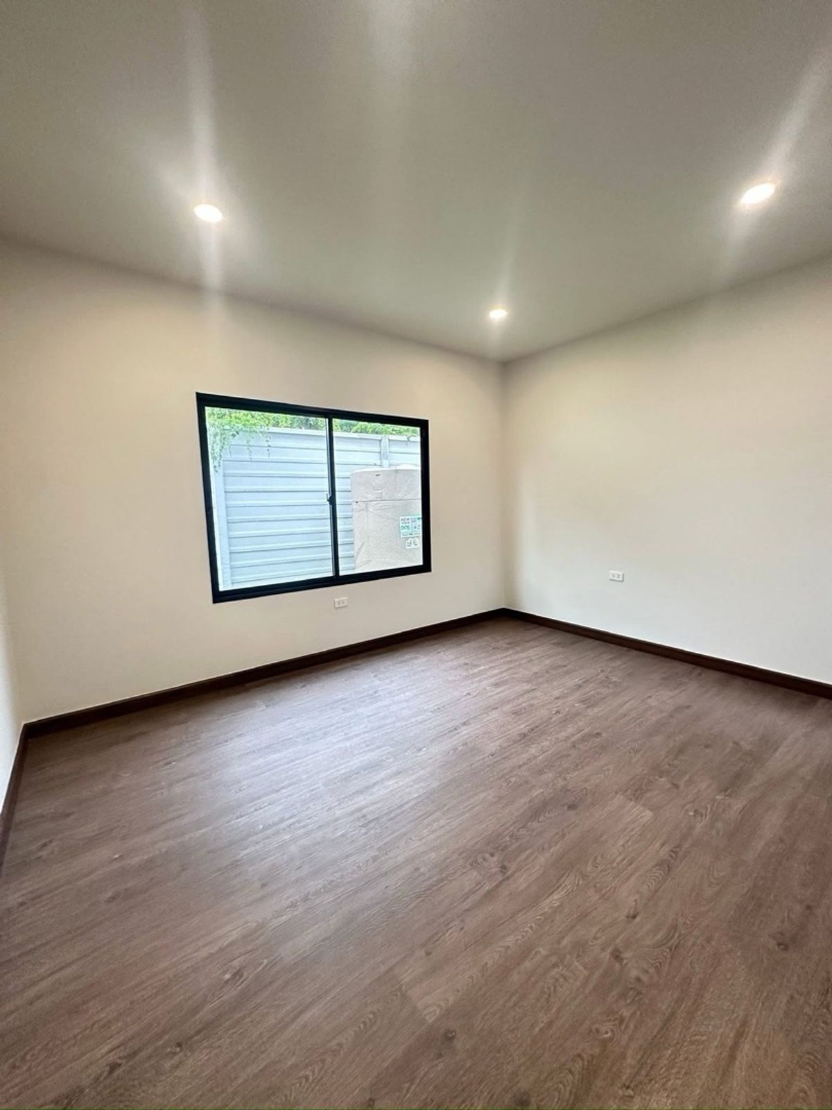 ขายบ้านนนทบุรี บางใหญ่ บางบัวทอง : 🔥ขายด่วน🔥แกรนด์ บริทาเนีย ราชพฤกษ์-แจ้งวัฒนะ บ้านหลังใหญ่ ลานกว้าง พร้อมเข้าพักอาศัยแล้ว ใกล้ Central แจ้งวัฒนะ และ Central Westgate