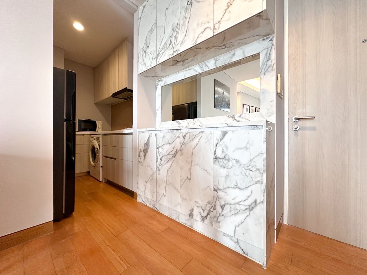 For RentCondoSukhumvit, Asoke, Thonglor : 🔥Urgent Rental🔥 The Lumpini 24, fully furnished and ready to move in, near BTS Phrom Phong.