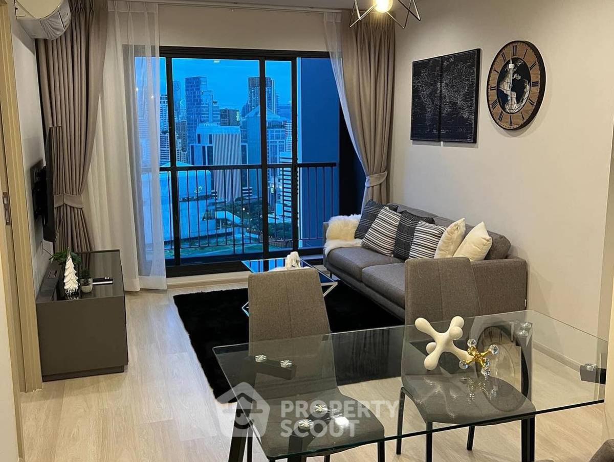 For RentCondoWitthayu, Chidlom, Langsuan, Ploenchit : 2-BR Condo at Life One Wireless near BTS Phloen Chit