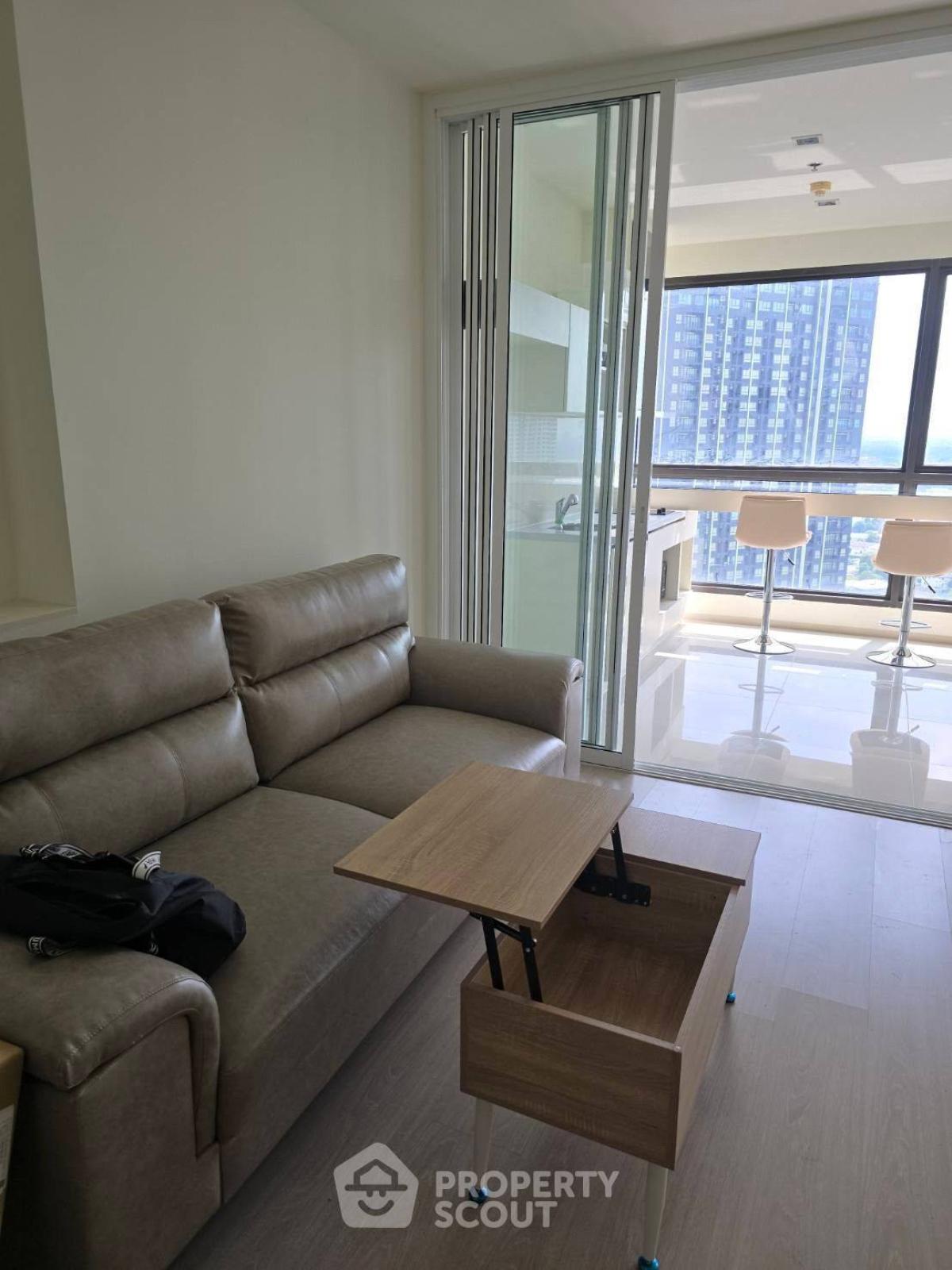For RentCondoOnnut, Udomsuk : 1-BR Condo at Rhythm Sukhumvit 44/1 near BTS Phra Khanong
