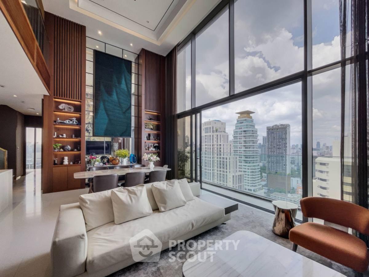For SaleCondoSukhumvit, Asoke, Thonglor : 3-BR Condo at Vittorio Sukhumvit 39 near BTS Phrom Phong
