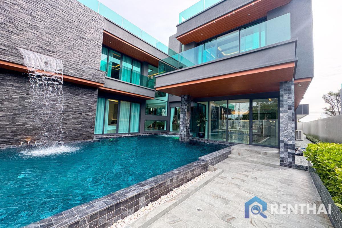 For SaleHousePattaya, Bangsaen, Chonburi : Experience elegance, comfort, and ultimate privacy in a luxury villa in  Pattaya