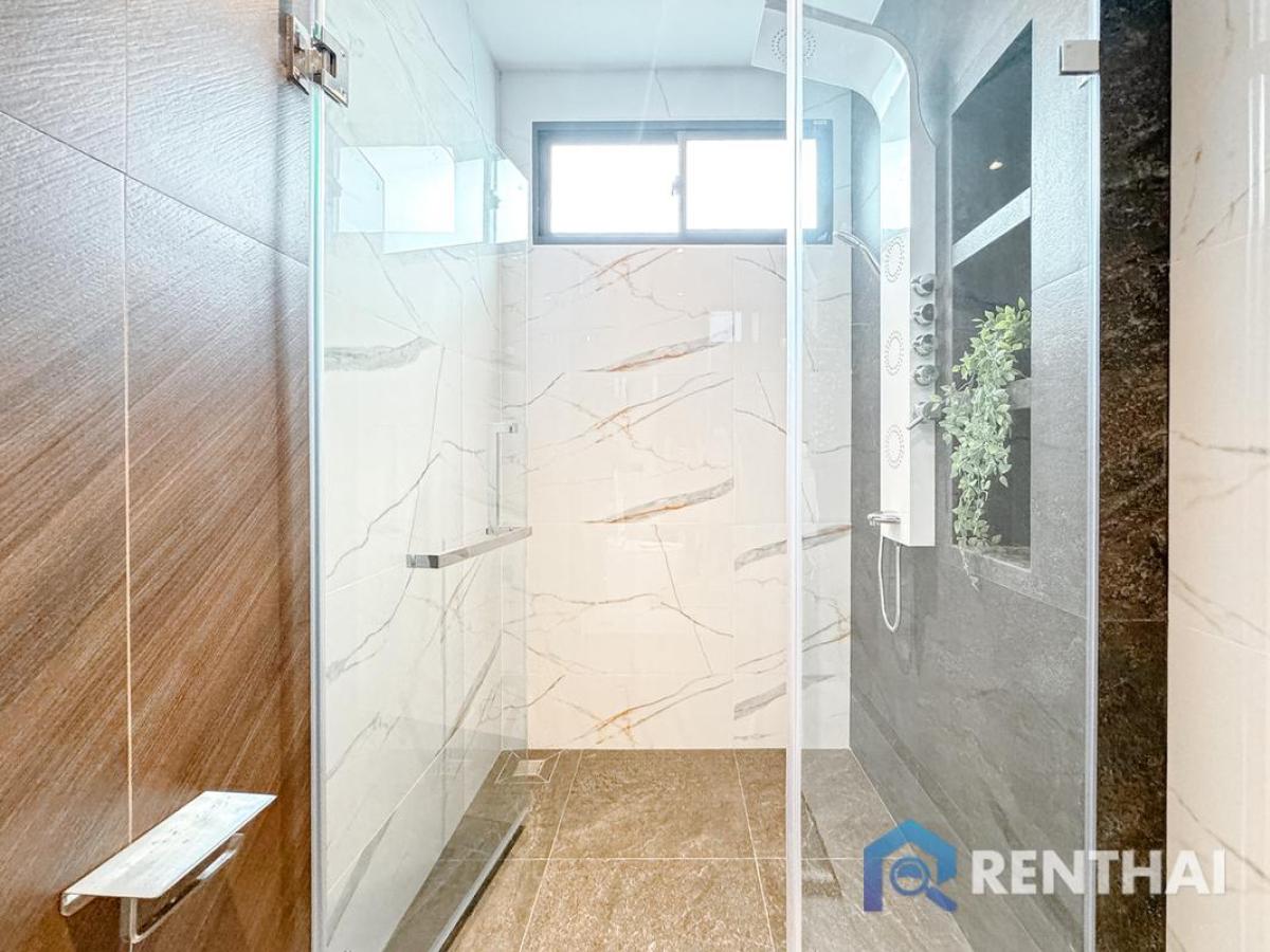 ขายบ้านพัทยา บางแสน ชลบุรี สัตหีบ : วิลล่าหรู 3 ห้องนอนพร้อมสระว่ายน้ำ ในโป่ง พัทยา