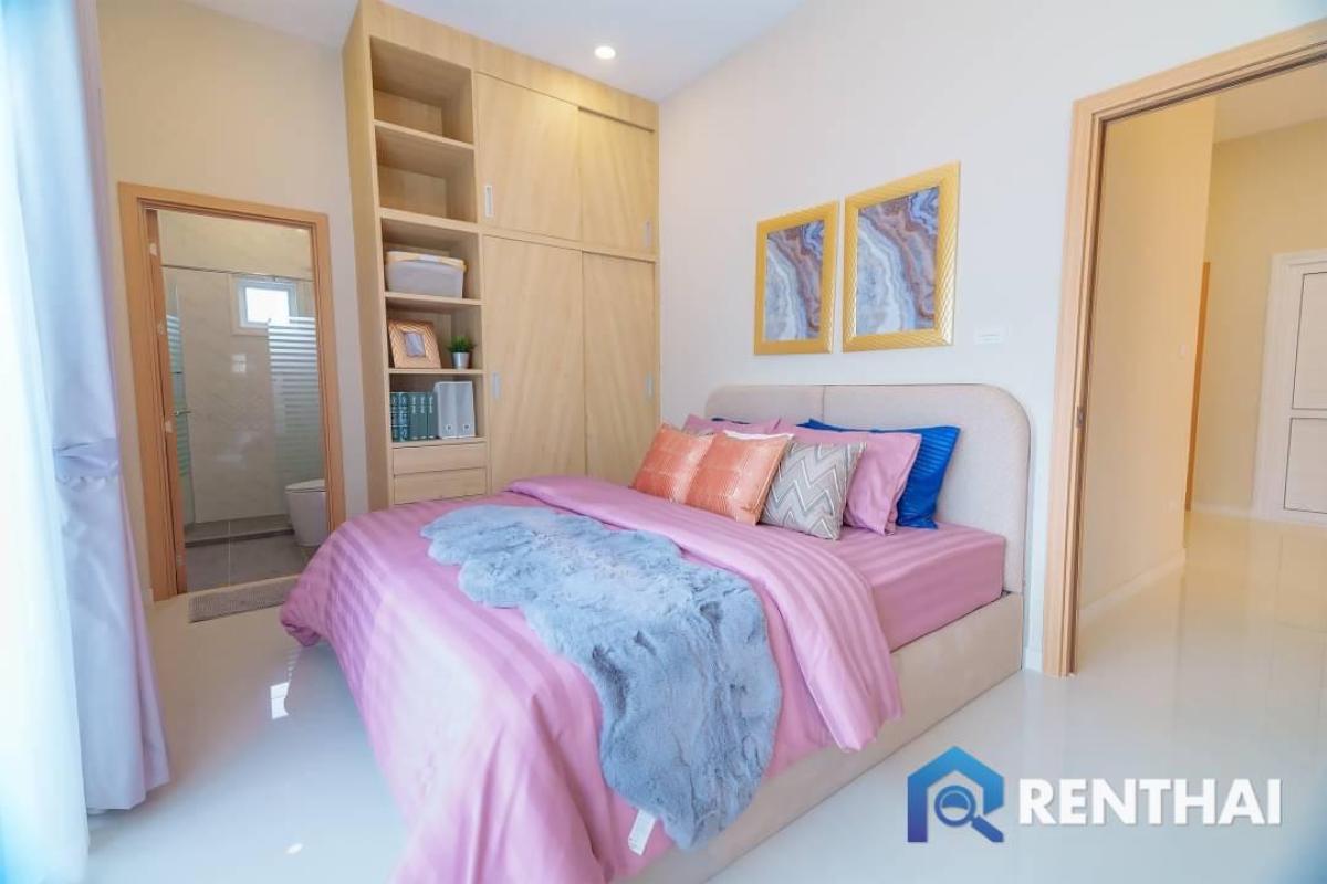 ขายบ้านพัทยา บางแสน ชลบุรี สัตหีบ : สำหรับ ขาย วิลล่า  ที่ Baan Dusit Pattaya Garden