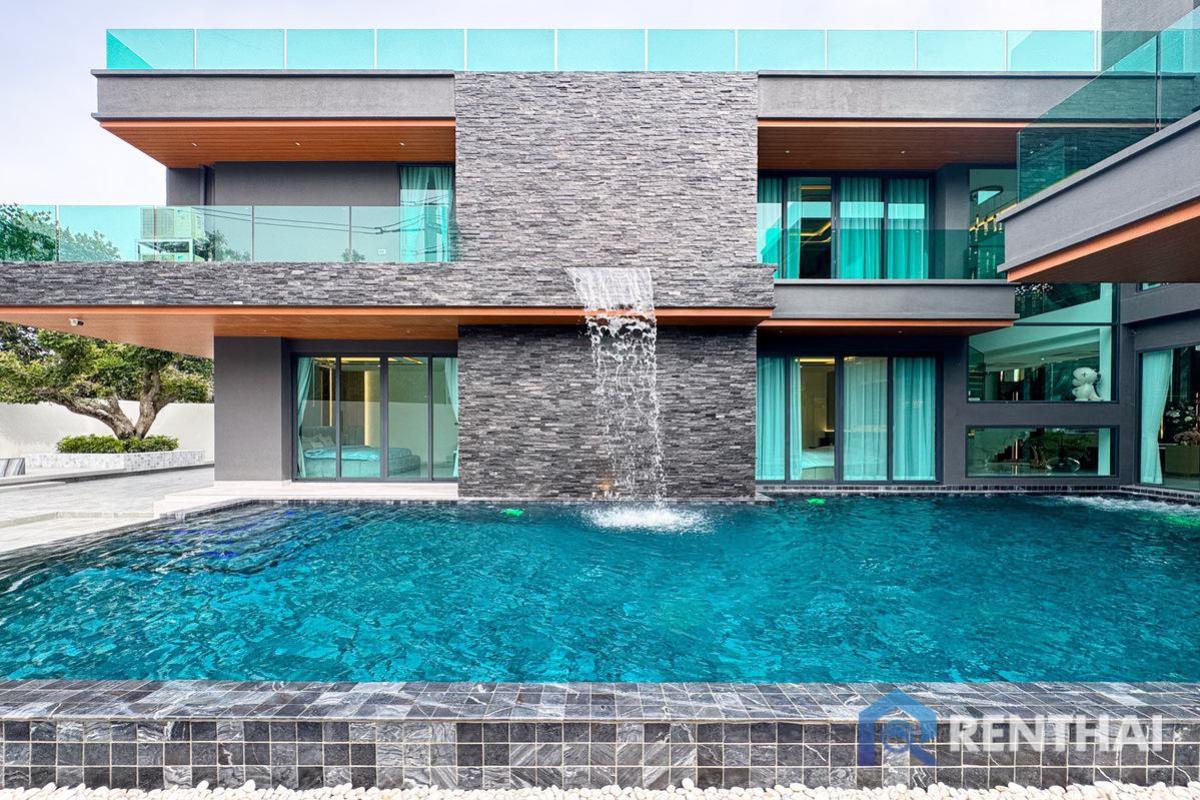 ขายบ้านพัทยา บางแสน ชลบุรี สัตหีบ : สัมผัสความสง่างาม ความสะดวกสบาย และความเป็นส่วนตัวเหนือระดับ.