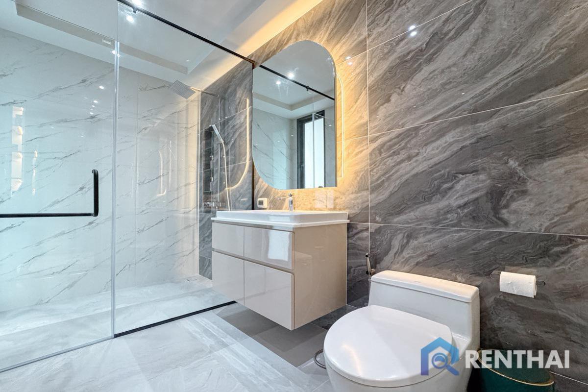 ขายบ้านพัทยา บางแสน ชลบุรี สัตหีบ : สัมผัสความสง่างาม ความสะดวกสบาย และความเป็นส่วนตัวเหนือระดับ.