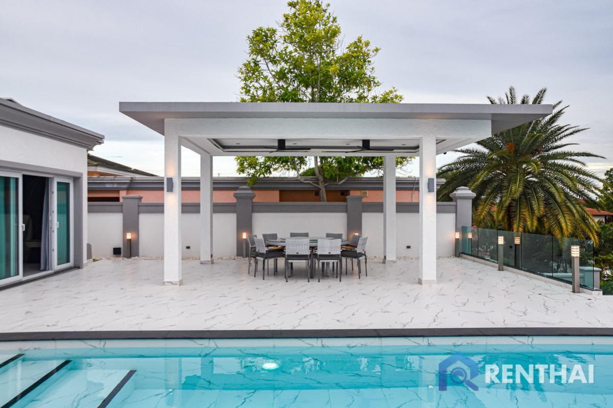 ขายบ้านพัทยา บางแสน ชลบุรี สัตหีบ : สำหรับ ขาย วิลล่า  ที่ Siam Royal View