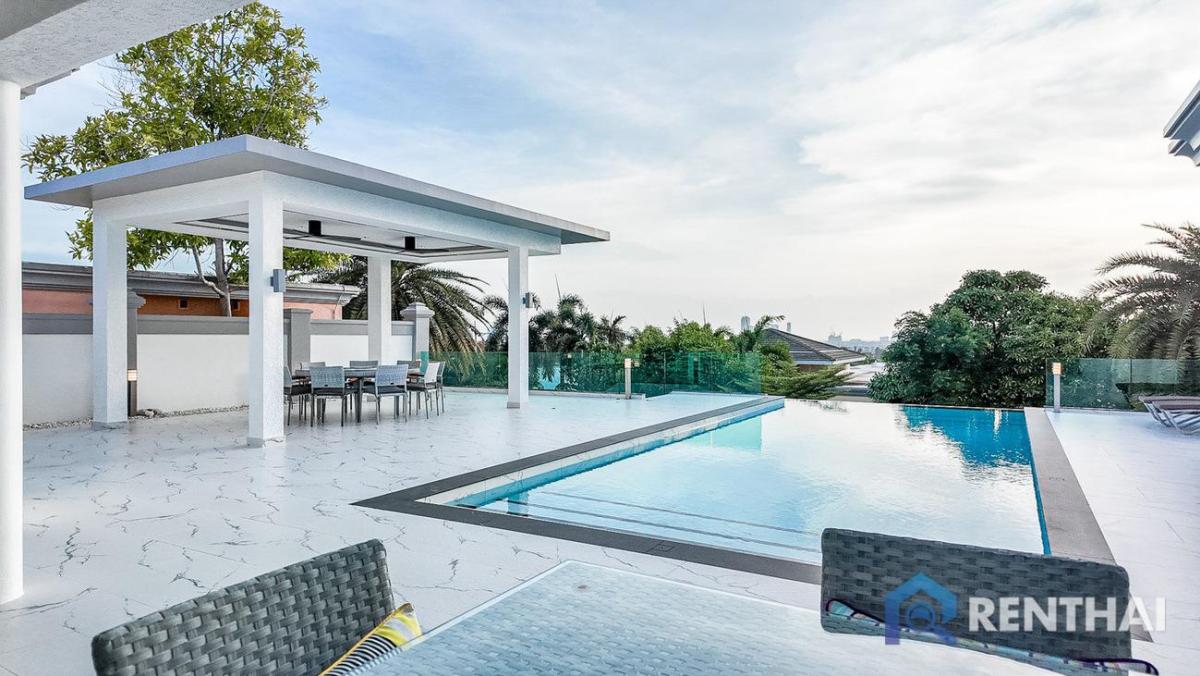 ขายบ้านพัทยา บางแสน ชลบุรี สัตหีบ : สำหรับ ขาย วิลล่า  ที่ Siam Royal View