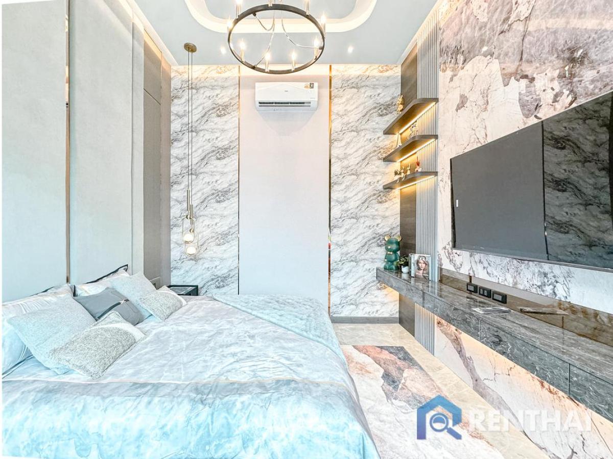 For SaleHousePattaya, Bangsaen, Chonburi : Elegant 3-Bedroom Pool Villa in Pong, Pattaya