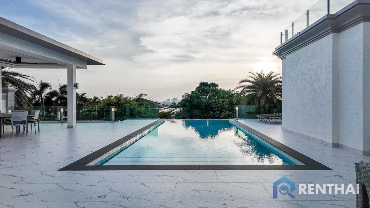 For SaleHousePattaya, Bangsaen, Chonburi : For sale villa  at Siam Royal View