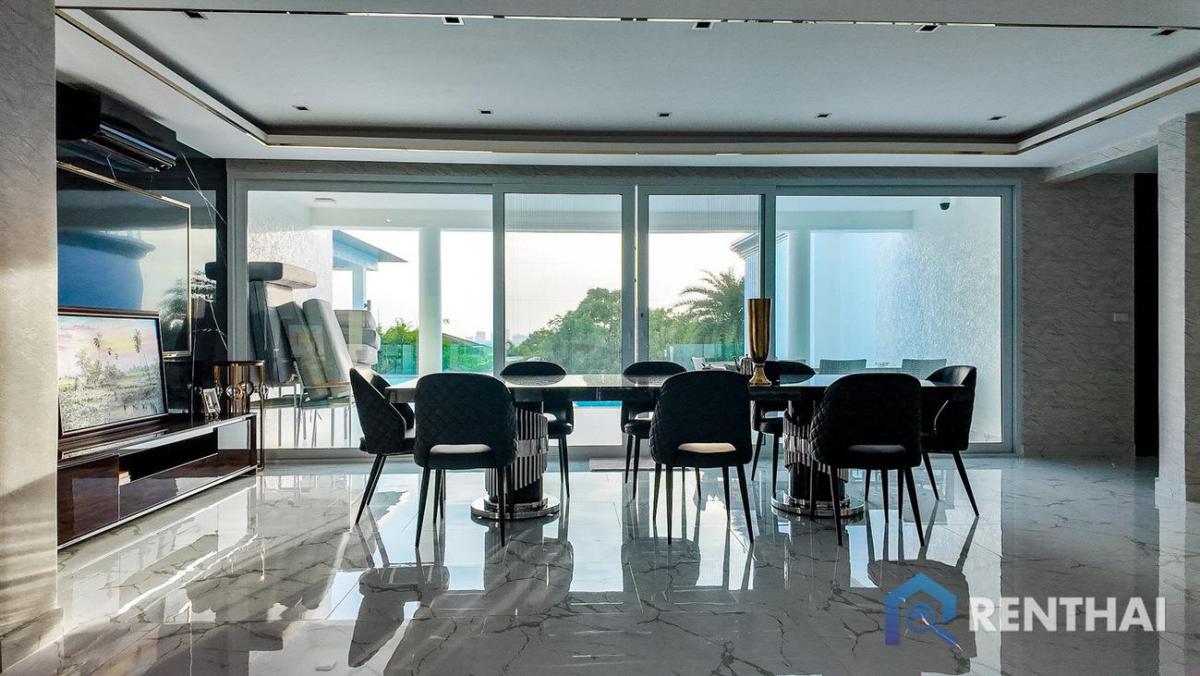 For SaleHousePattaya, Bangsaen, Chonburi : For sale villa  at Siam Royal View