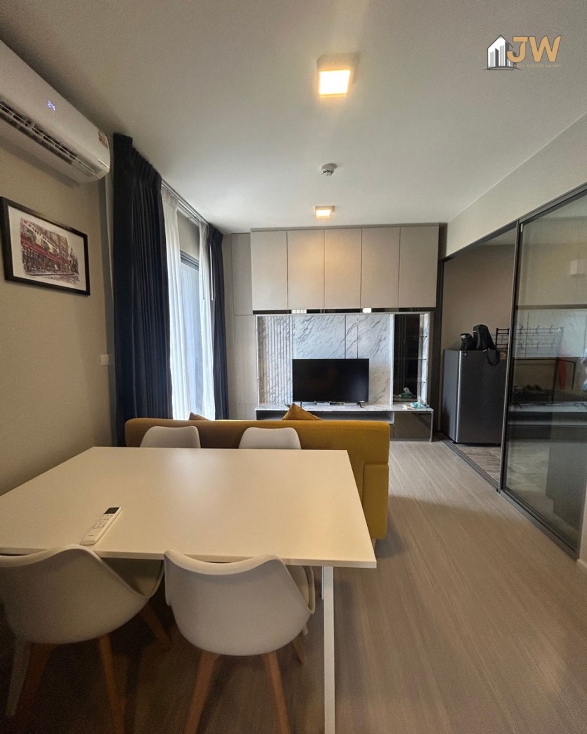 ให้เช่าคอนโดสุขุมวิท อโศก ทองหล่อ : For Rent 2 Bed 1Bath ที่มีความส่วนตัวที่สุด Quintara Phume Sukhumvit 39 41SQM