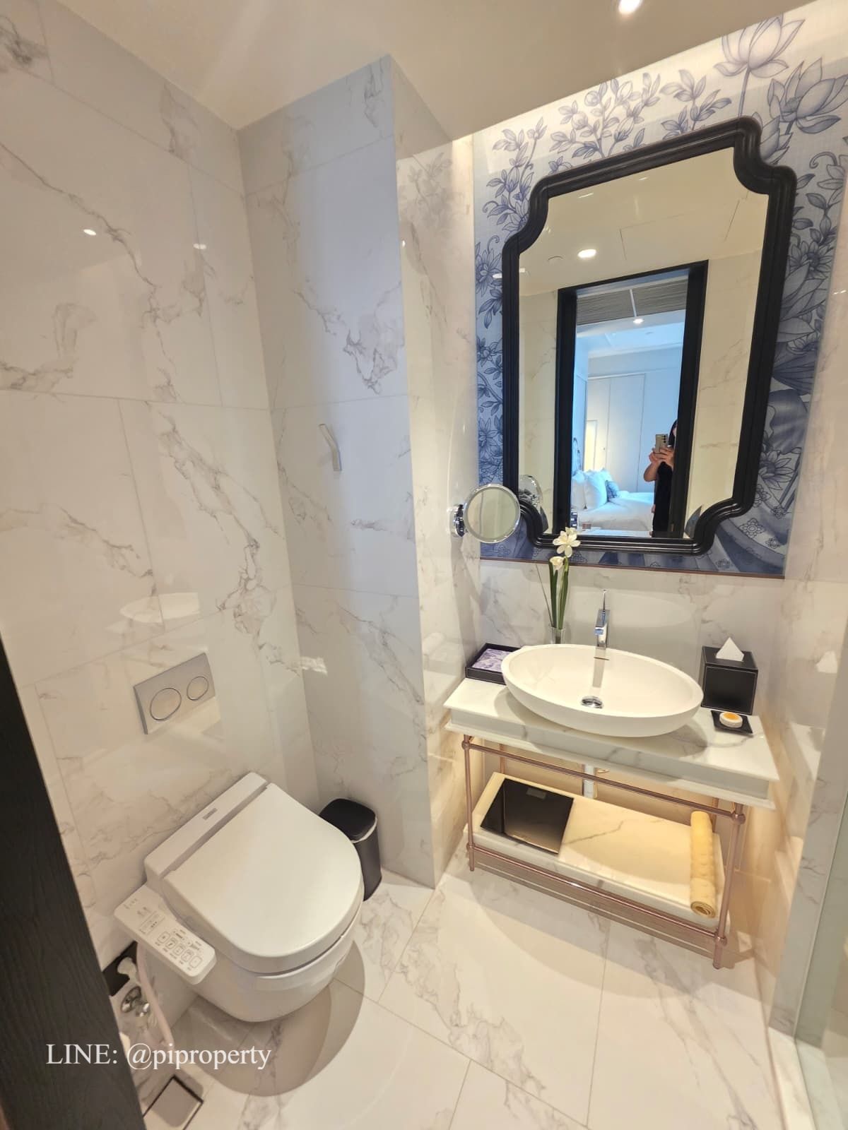 For RentCondoSukhumvit, Asoke, Thonglor : Luxurious French-style, fully-serviced apartment in Thonglor, offering luxurious living at affordable monthly rates.