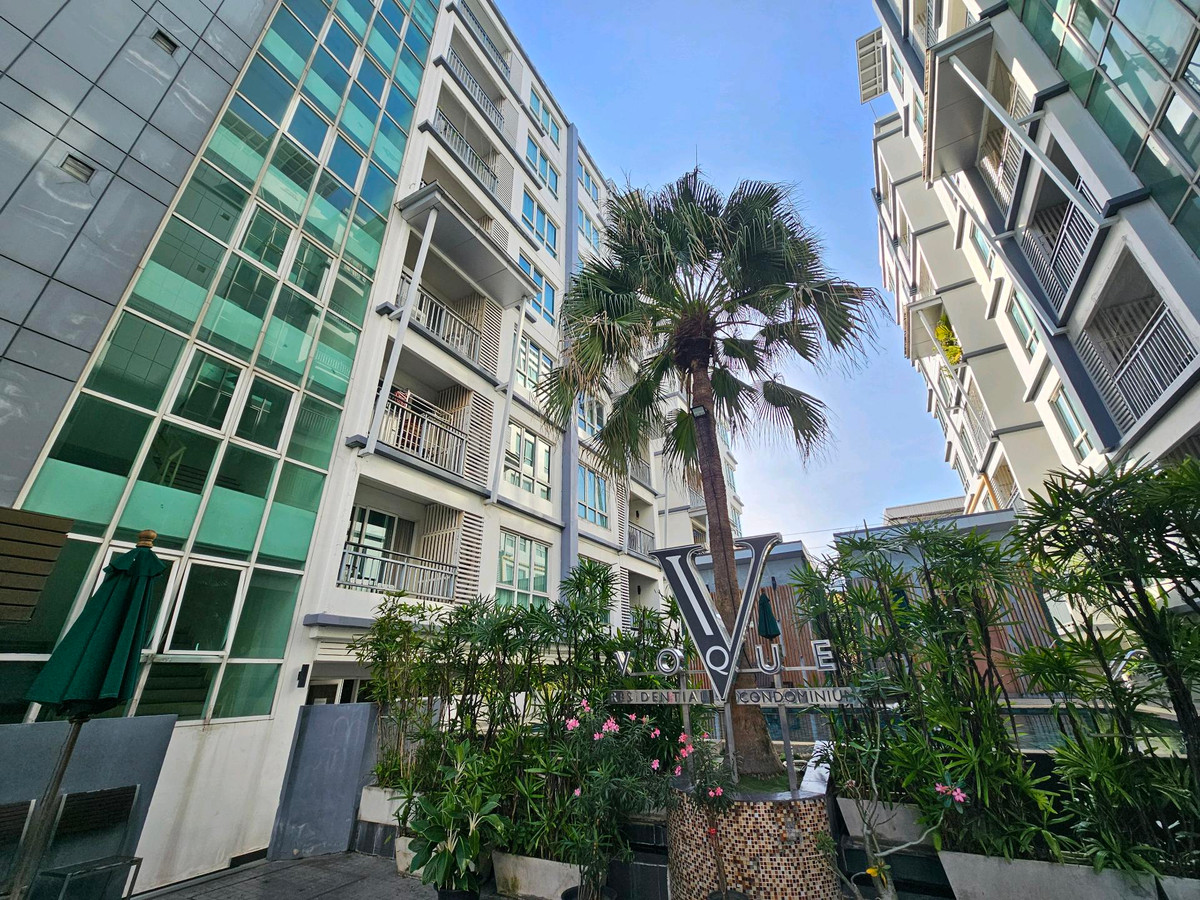 For RentCondoSukhumvit, Asoke, Thonglor : Open room, view pool, 1 bedroom, 1 bathroom, Voque Sukhumvit 16 (Voque Sukhumvit 16)