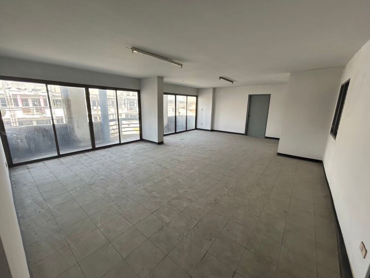 For SaleFactoryPathum Thani,Rangsit, Thammasat : Factory for sale, Orada Factory, Lam Luk Ka Khlong 7