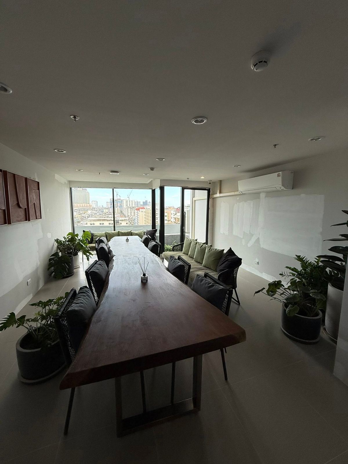 For RentCondoSeri Thai, Ramkhamhaeng Nida : For rent 📍 Ideo Ramkhamhaeng - Lam Sali Station 📍 Fully furnished and equipped, near MRT Lam Sali Intersection