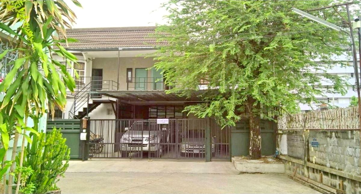 For RentTownhomeRatchadapisek, Huaikwang, Suttisan : HK0599♛Townhouse for rent, 5 bedrooms⚝Ratchada-Huai Khwang♜MRT Sutthisan∞099-5919653,065-9423251▚Line@sureresidence