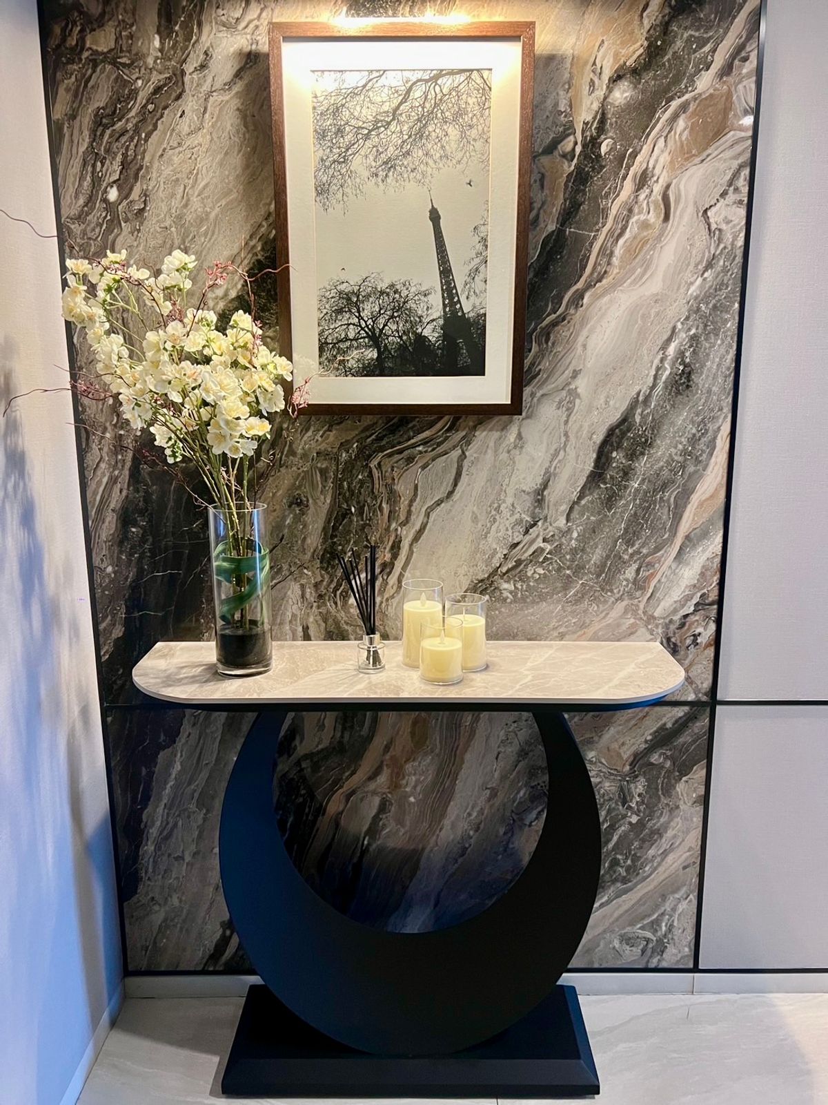 For RentCondoSukhumvit, Asoke, Thonglor : Empty room, decorated very beautifully. Good built-in furniture for rent, 3 bedrooms, 3 bathrooms, Fynn Sukhumvit 31.