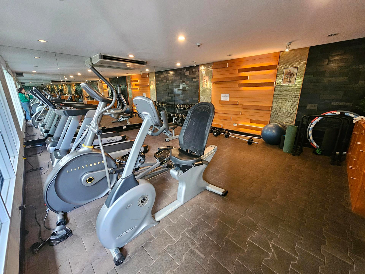 For RentCondoSukhumvit, Asoke, Thonglor : Open room, view pool, 1 bedroom, 1 bathroom, Voque Sukhumvit 16 (Voque Sukhumvit 16)