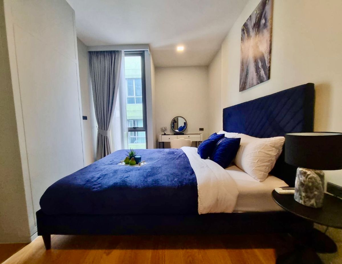 For RentCondoSukhumvit, Asoke, Thonglor : Empty room, decorated very beautifully. Good built-in furniture for rent, 3 bedrooms, 3 bathrooms, Fynn Sukhumvit 31.