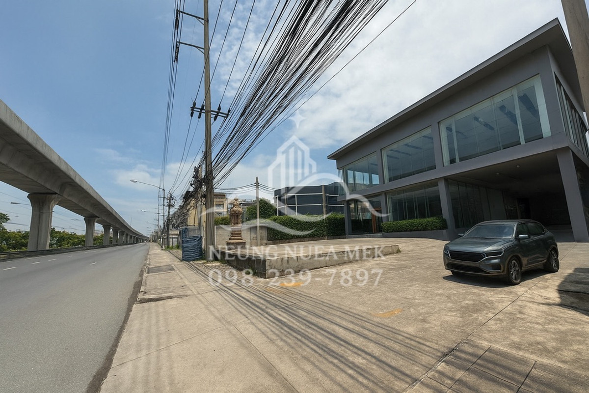 ขายโชว์รูมสมุทรปราการ สำโรง : ✅ ที่ดิน + โชว์รูม ติดถนนสุขุมวิท 700 ตรว. ขายเพียง 84 ล้าน ต่ำกว่าราคาประเมิน 