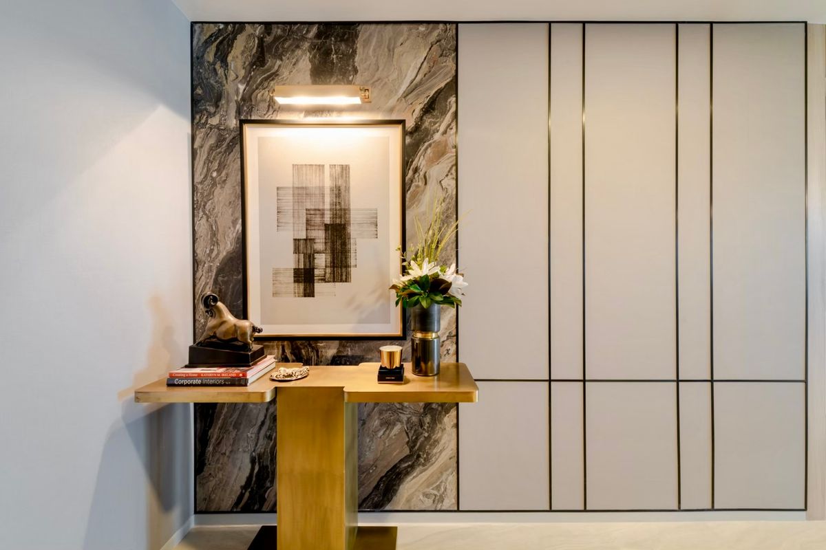 For RentCondoSukhumvit, Asoke, Thonglor : Empty room, decorated very beautifully. Good built-in furniture for rent, 3 bedrooms, 3 bathrooms, Fynn Sukhumvit 31.