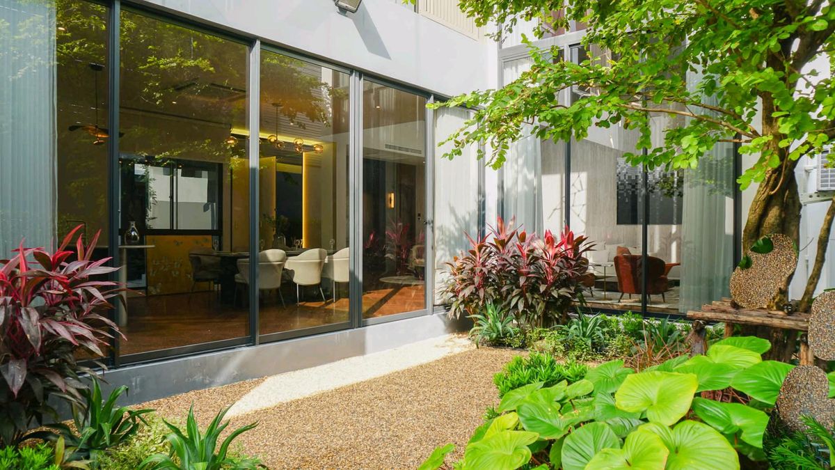 HousePattanakan, Srinakarin : 🔥🔥🔥🏡 Luxury villa, BuGaan Krungthep Kreetha project.Ultra Luxury Collection project from Sansiri