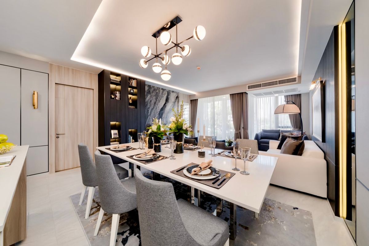 For RentCondoSukhumvit, Asoke, Thonglor : Empty room, decorated very beautifully. Good built-in furniture for rent, 3 bedrooms, 3 bathrooms, Fynn Sukhumvit 31.