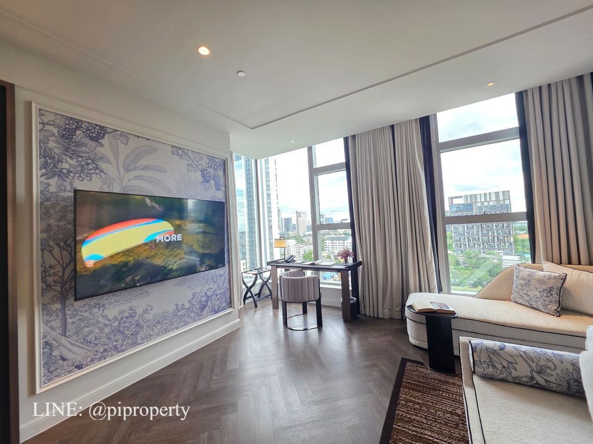 For RentCondoSukhumvit, Asoke, Thonglor : Luxurious French-style, fully-serviced apartment in Thonglor, offering luxurious living at affordable monthly rates.