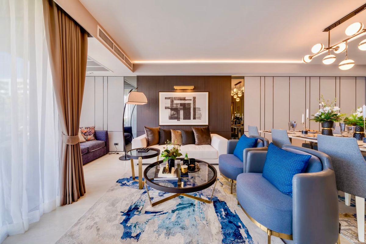 For RentCondoSukhumvit, Asoke, Thonglor : Empty room, decorated very beautifully. Good built-in furniture for rent, 3 bedrooms, 3 bathrooms, Fynn Sukhumvit 31.