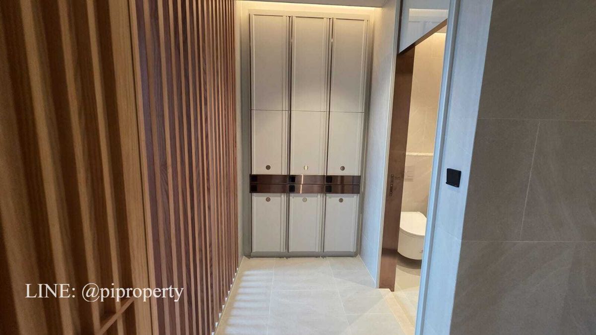 For RentCondoSukhumvit, Asoke, Thonglor : Luxurious French-style, fully-serviced apartment in Thonglor, offering luxurious living at affordable monthly rates.