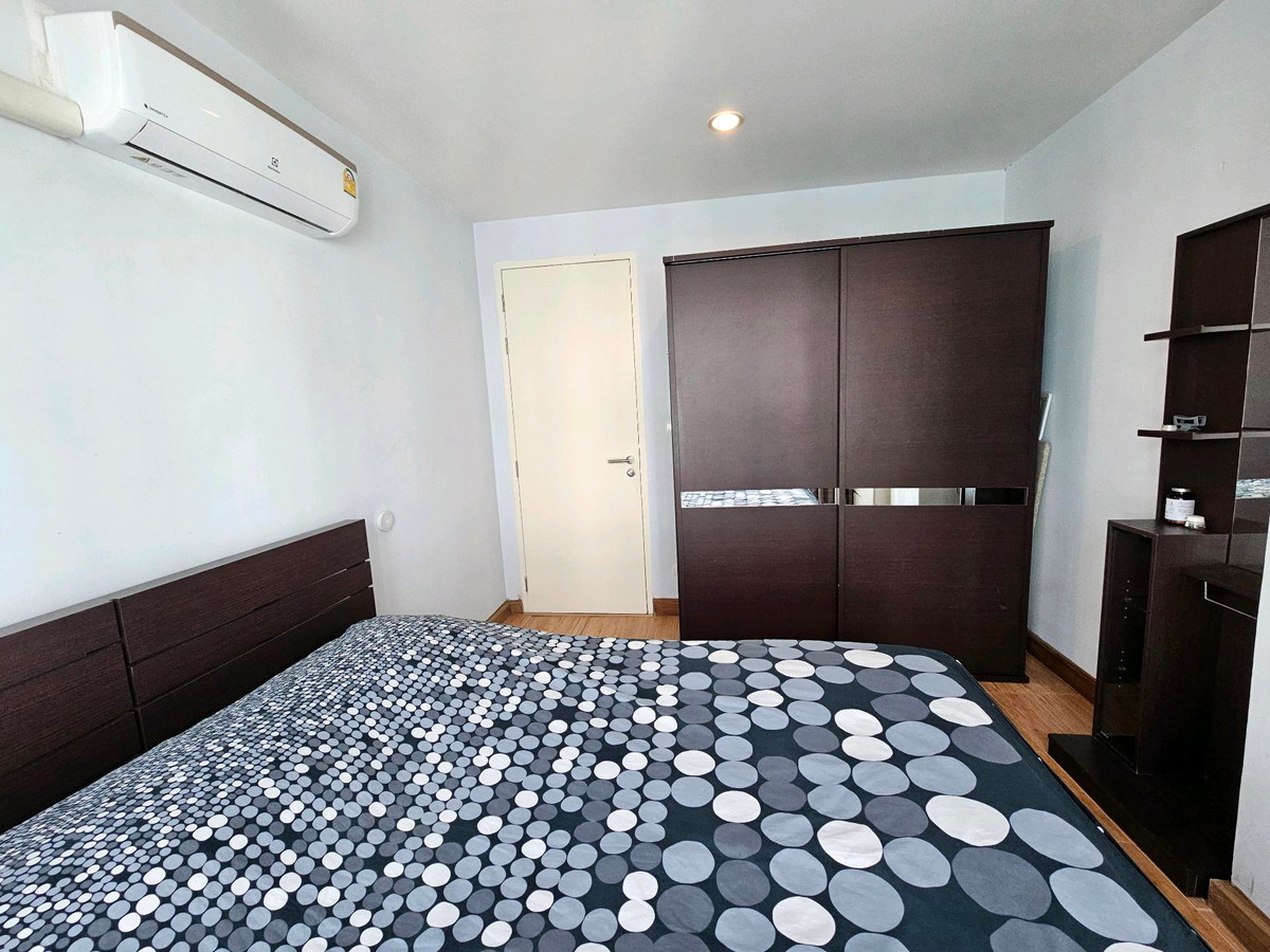 For RentCondoSukhumvit, Asoke, Thonglor : Open room, view pool, 1 bedroom, 1 bathroom, Voque Sukhumvit 16 (Voque Sukhumvit 16)