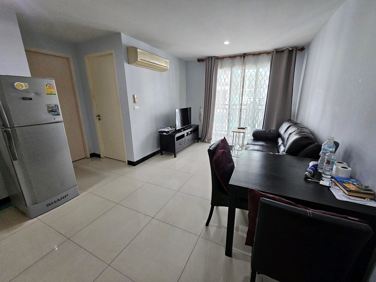 For RentCondoSukhumvit, Asoke, Thonglor : Open room, view pool, 1 bedroom, 1 bathroom, Voque Sukhumvit 16 (Voque Sukhumvit 16)