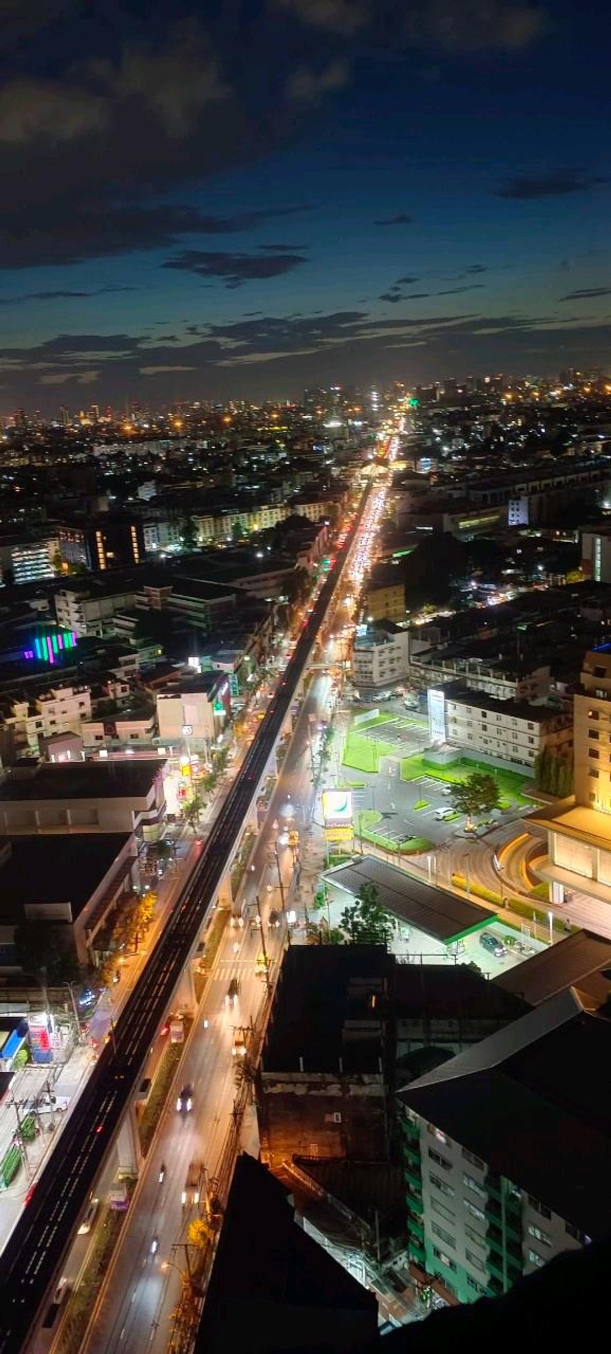 ขายคอนโดลาดพร้าว101 แฮปปี้แลนด์ : ขายด่วน คอนโด สองชั้น สวยหรูดูดี น่าอยู่น่าอาศัย