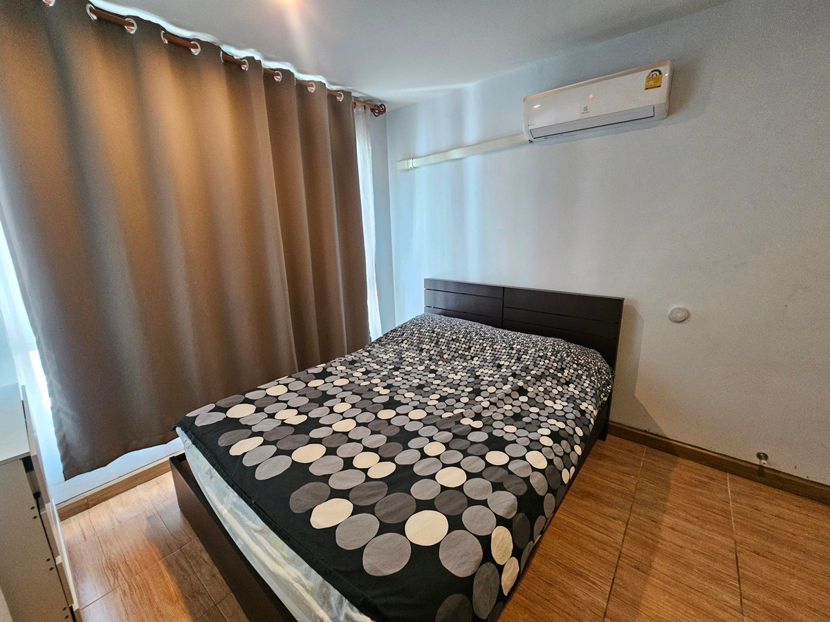 For RentCondoSukhumvit, Asoke, Thonglor : Open room, view pool, 1 bedroom, 1 bathroom, Voque Sukhumvit 16 (Voque Sukhumvit 16)