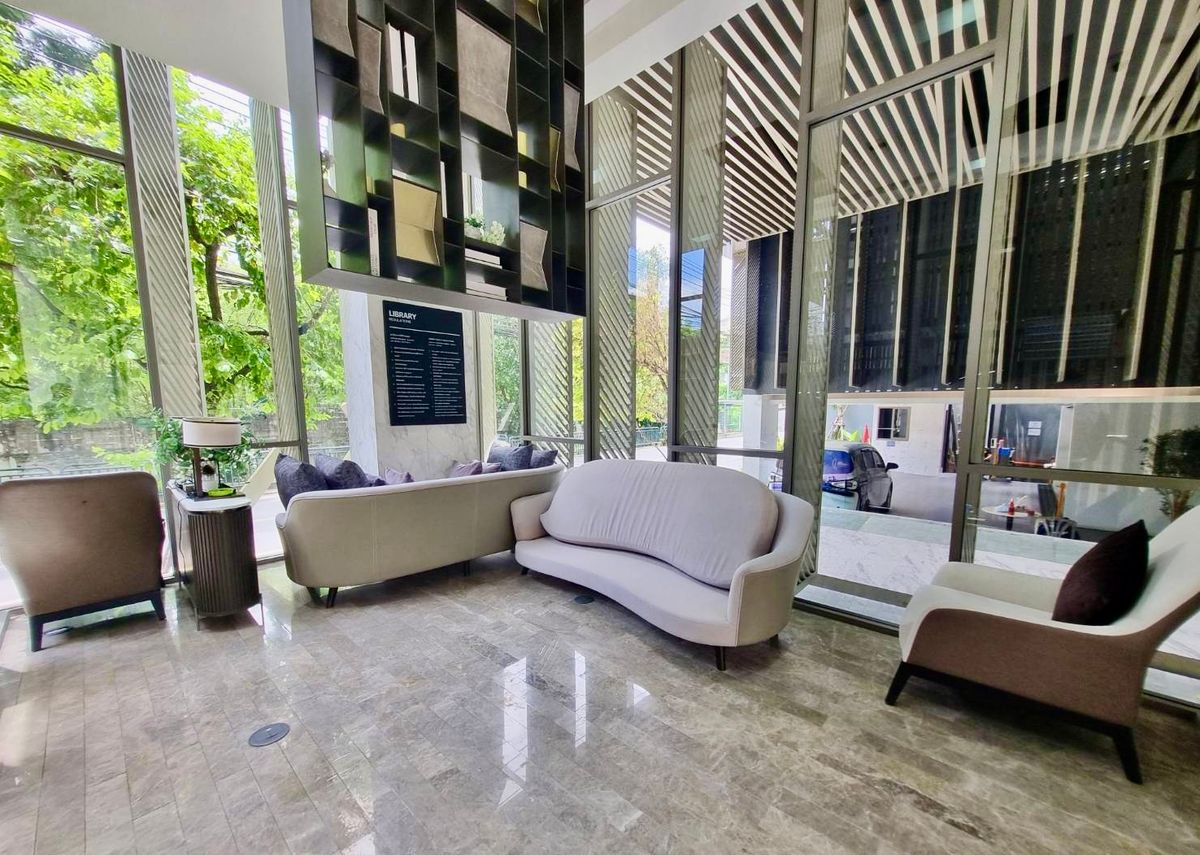 For RentCondoSukhumvit, Asoke, Thonglor : Empty room, decorated very beautifully. Good built-in furniture for rent, 3 bedrooms, 3 bathrooms, Fynn Sukhumvit 31.