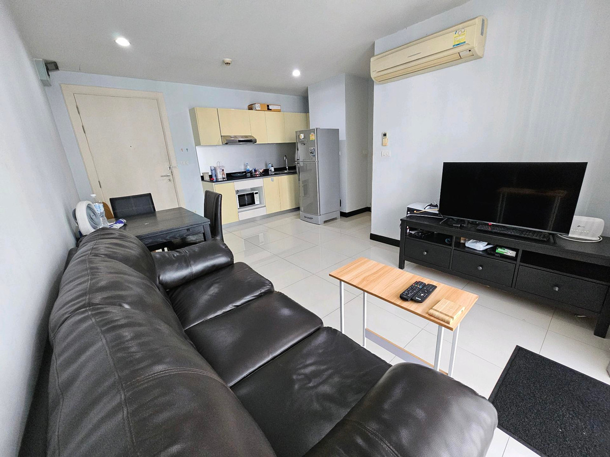 For RentCondoSukhumvit, Asoke, Thonglor : Open room, view pool, 1 bedroom, 1 bathroom, Voque Sukhumvit 16 (Voque Sukhumvit 16)