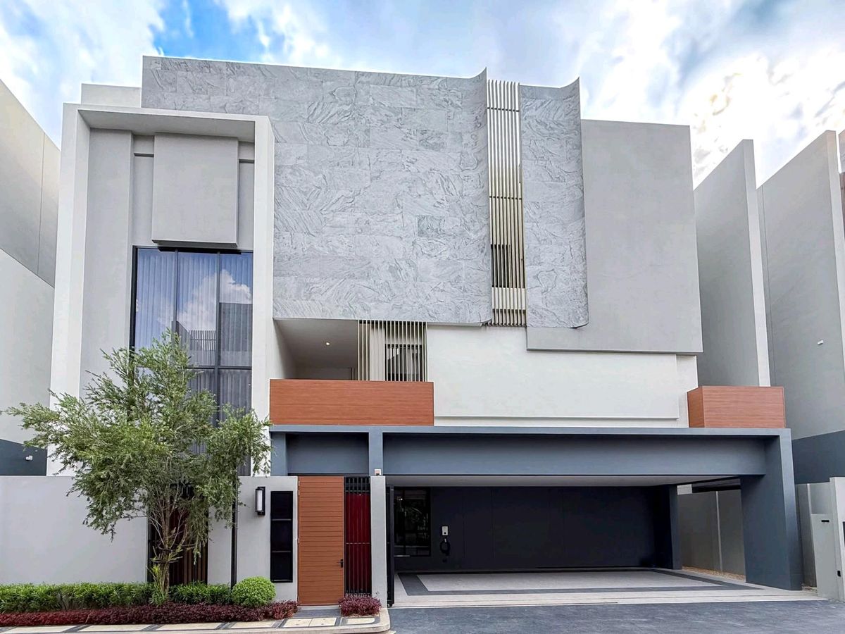 HousePattanakan, Srinakarin : 🔥🔥🔥🏡  วิลล่าหรู โครงการ BuGaan กรุงเทพกรีฑา
โครงการระดับ Ultra Luxury Collection จากแสนสิริ
