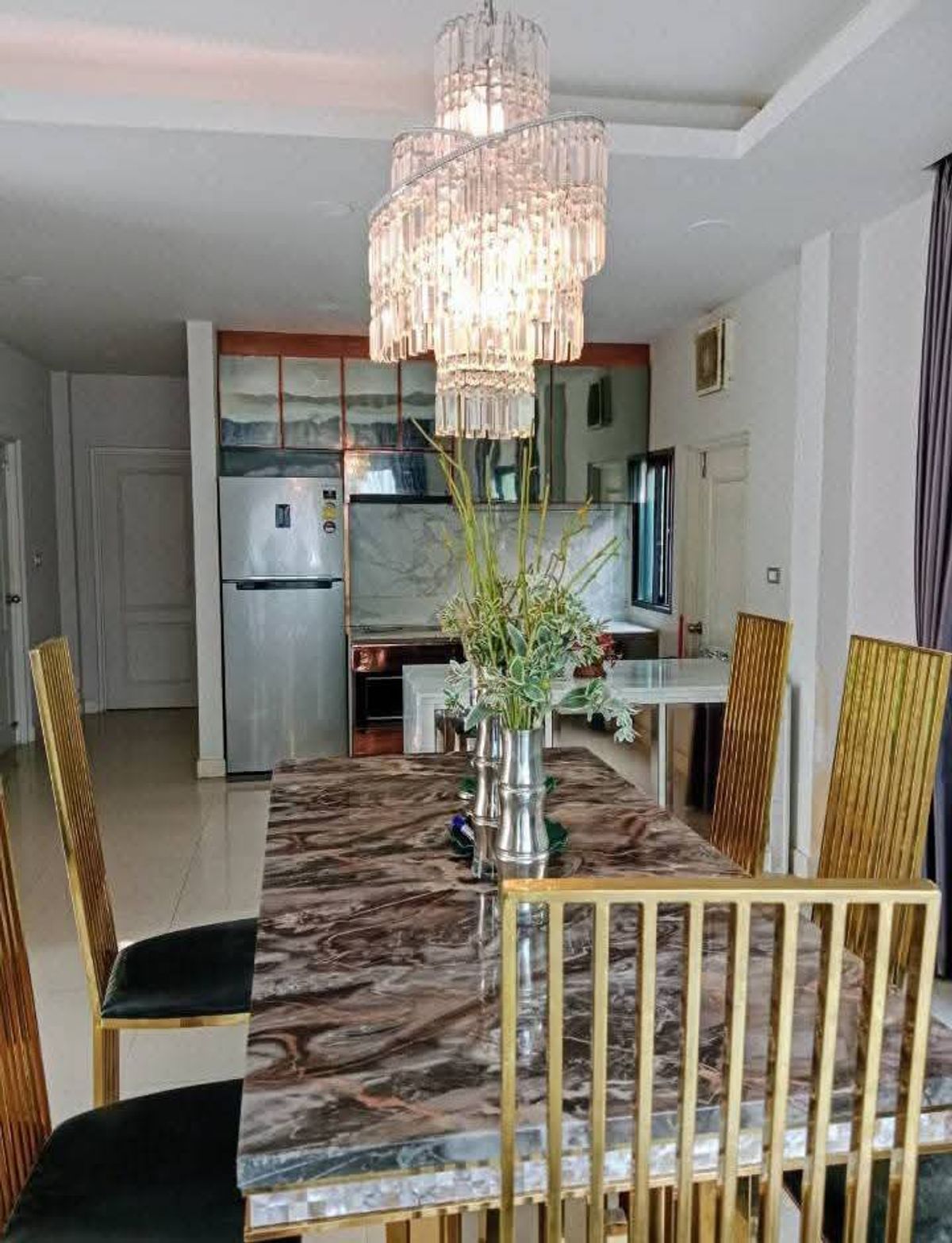 ให้เช่าบ้านนวมินทร์ รามอินทรา : บ้านเดี่ยวให้เช่า ✨ Centro Ramindra-Chatuchot ✨ 4 ห้องนอน 3 ห้องน้ำ เฟอร์นิเจอร์ และ เครื่องใช้ไฟฟ้าครบ 