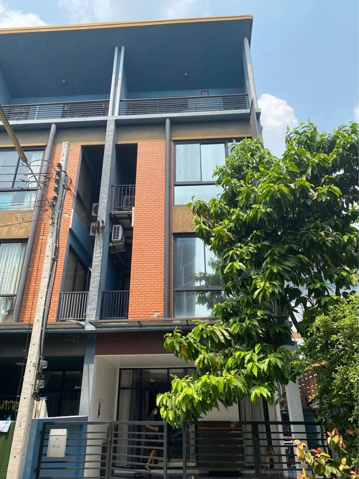 For RentTownhomeChaengwatana, Muangthong : 🍀 House for rent 35 Chaengwattana 🍀 If interested, add Line @zcondo (with @ in front) 🔥 C4632