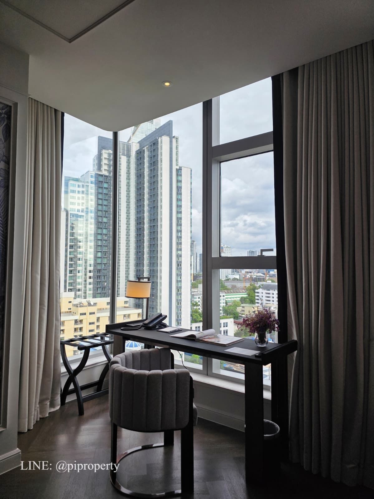 For RentCondoSukhumvit, Asoke, Thonglor : Luxurious French-style, fully-serviced apartment in Thonglor, offering luxurious living at affordable monthly rates.